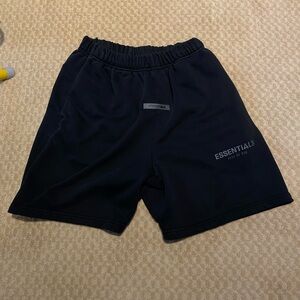 Essentials fear of god FOG medium black shorts
